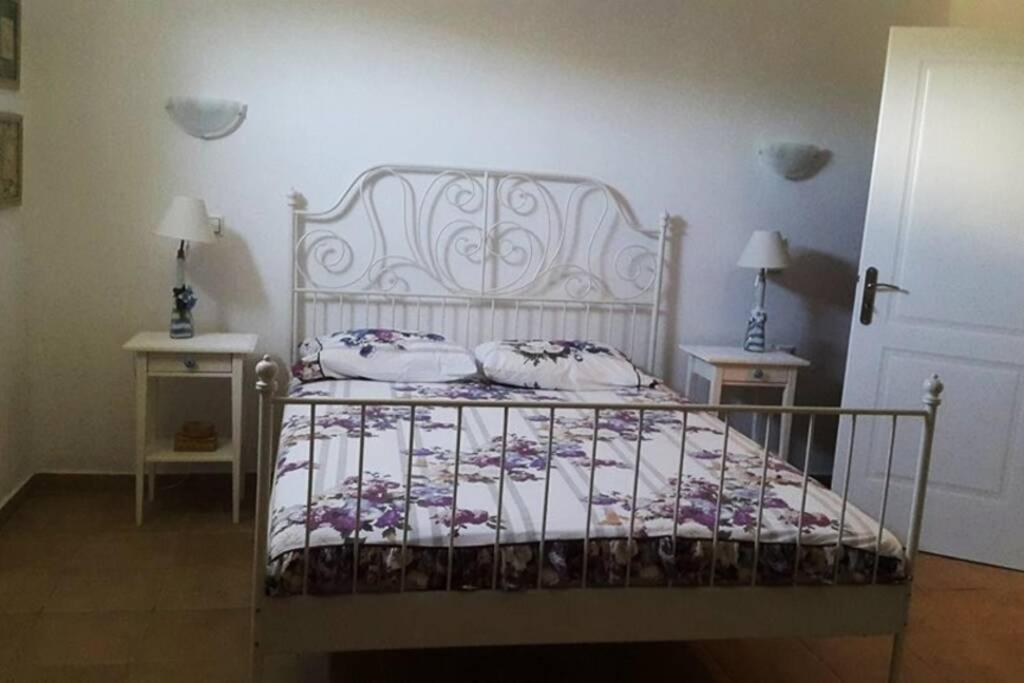 Irilena'S Guest House Faros  Bagian luar foto