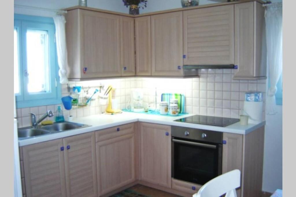 Irilena'S Guest House Faros  Bagian luar foto