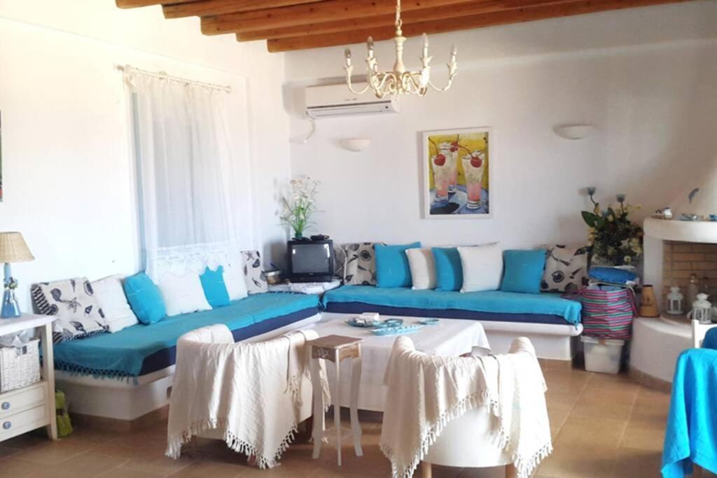 Irilena'S Guest House Faros  Bagian luar foto